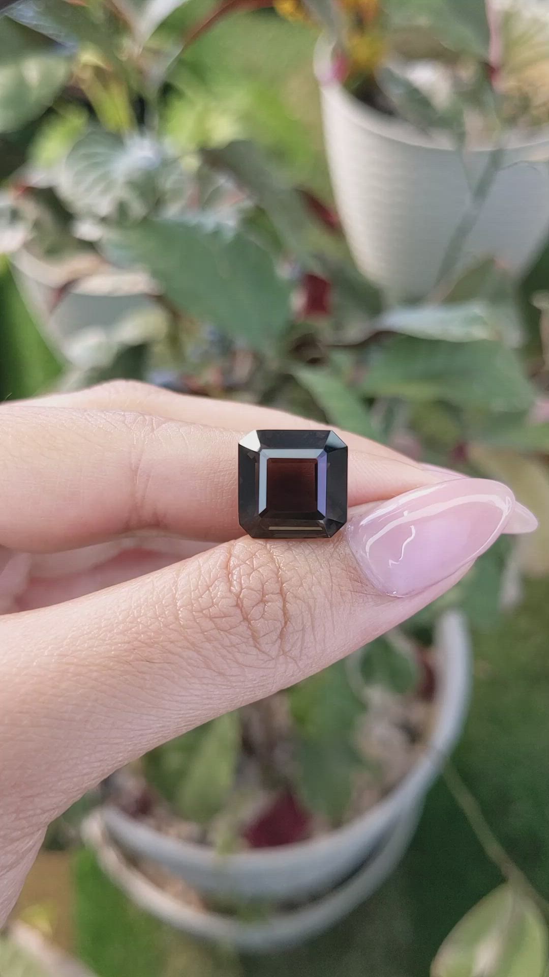 10.24 Ct. Smokey Quartz from Ceylon (Sri Lanka) Size Video