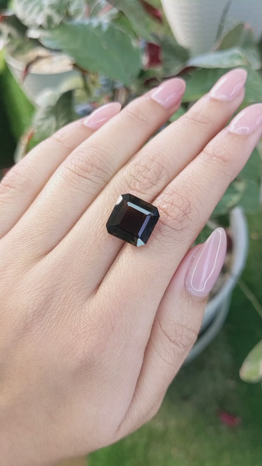 10.24 Ct. Smokey Quartz from Ceylon (Sri Lanka) Size Video