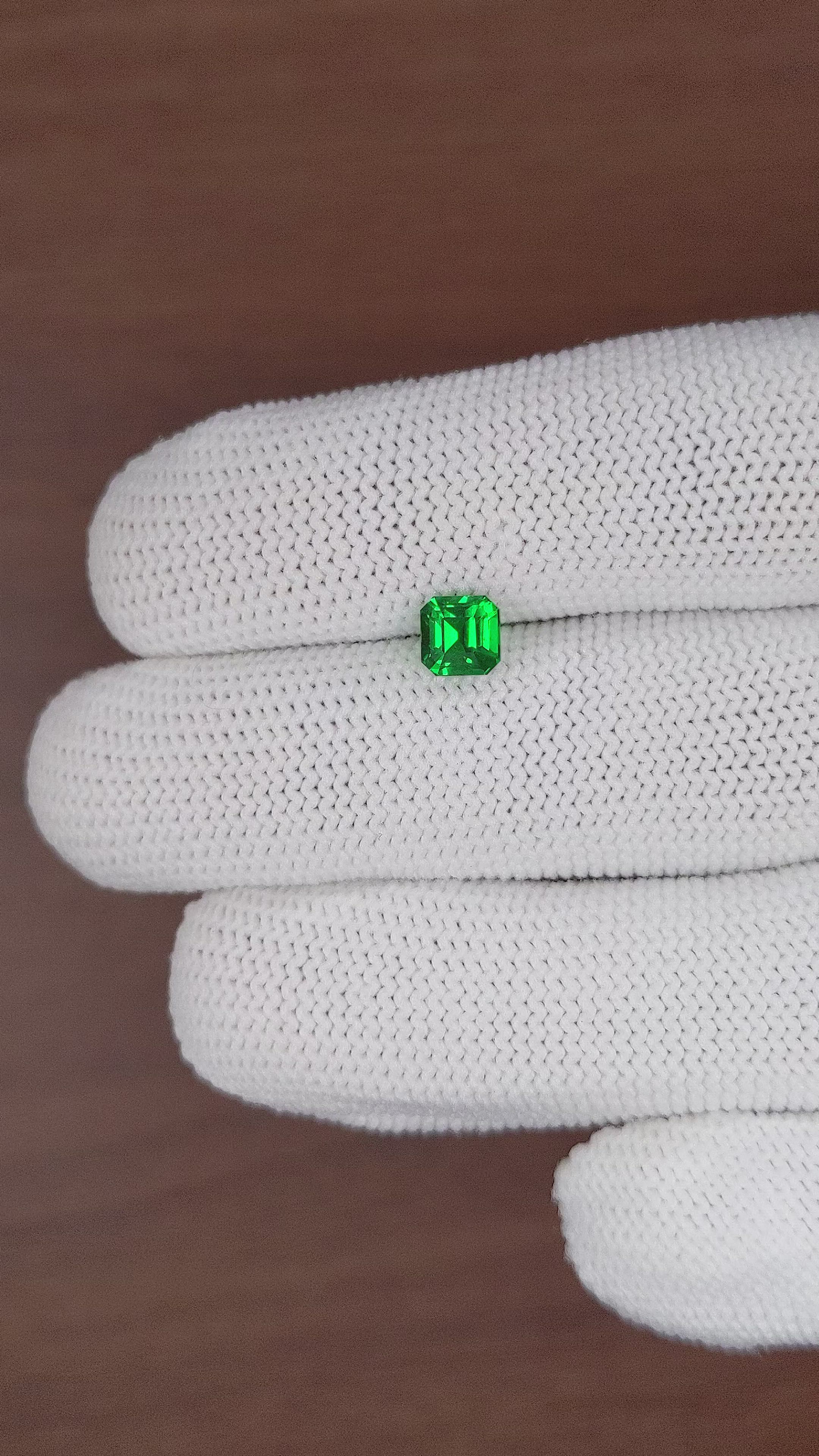 1.02 Ct. Tsavorite Garnet from Tanzania Size Video