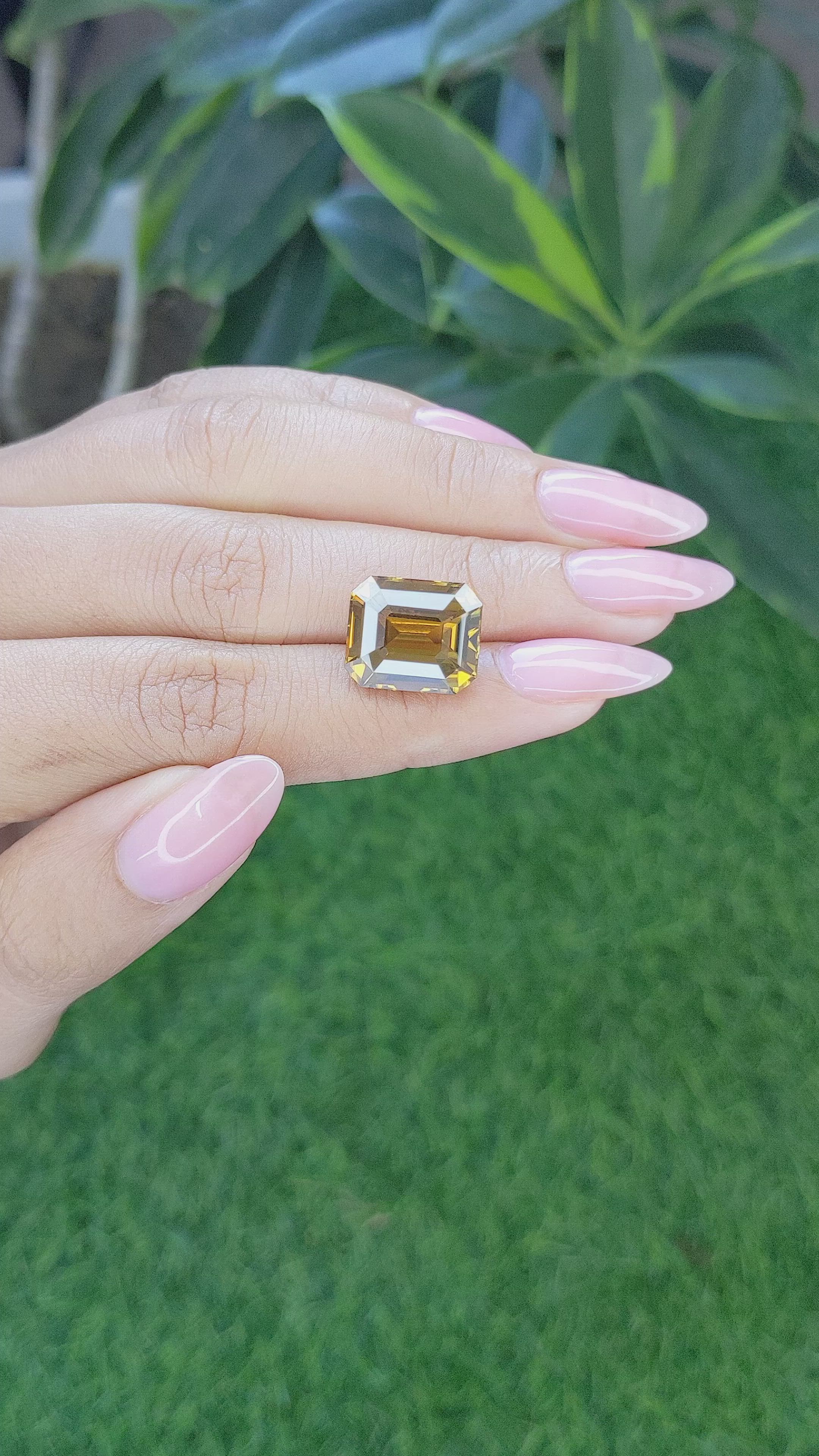 15.46 Ct. Zircon from Tanzania Size Video