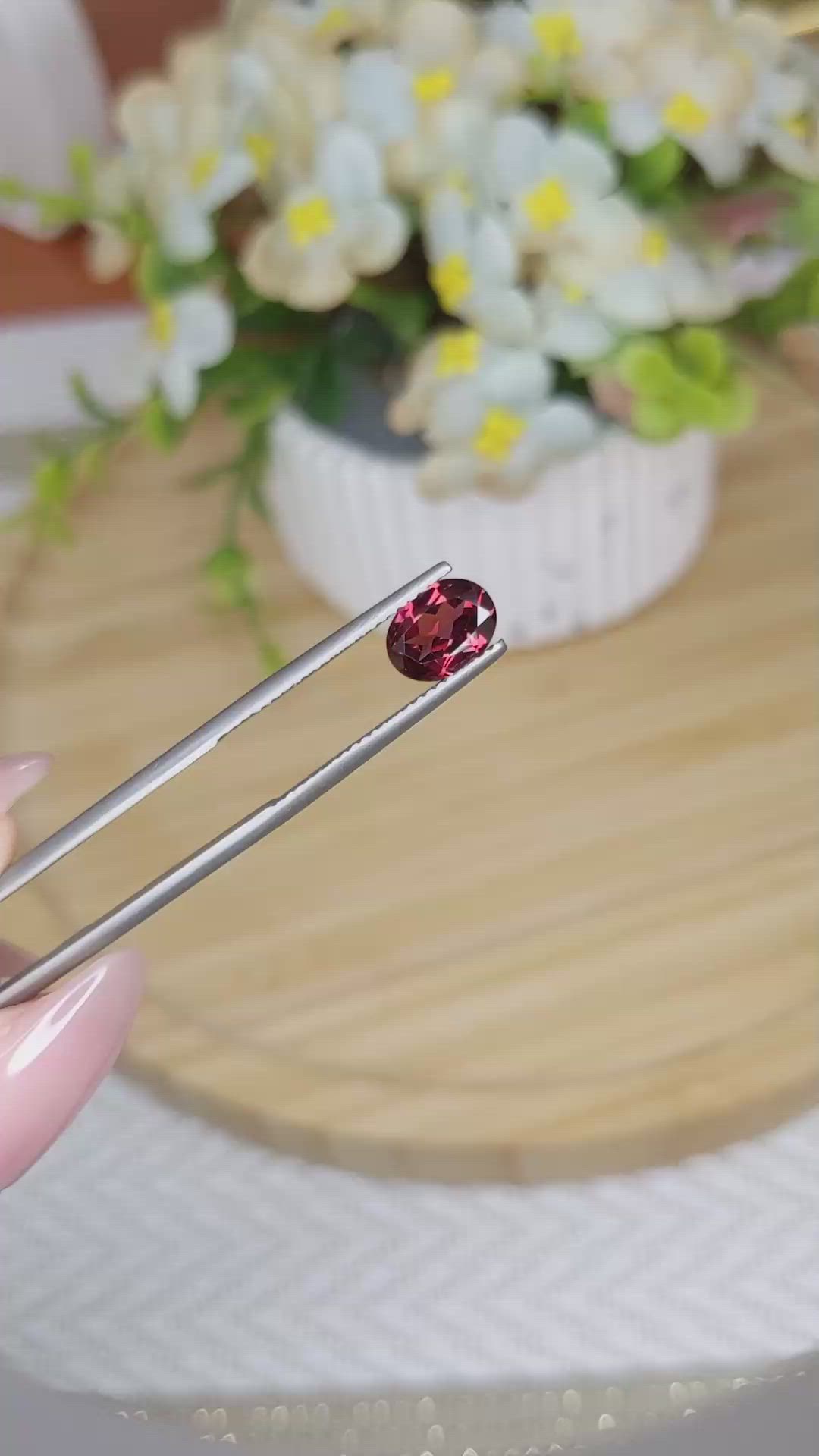 1.52 Ct. Rhodolite Garnet from Ceylon (Sri Lanka) Size Video