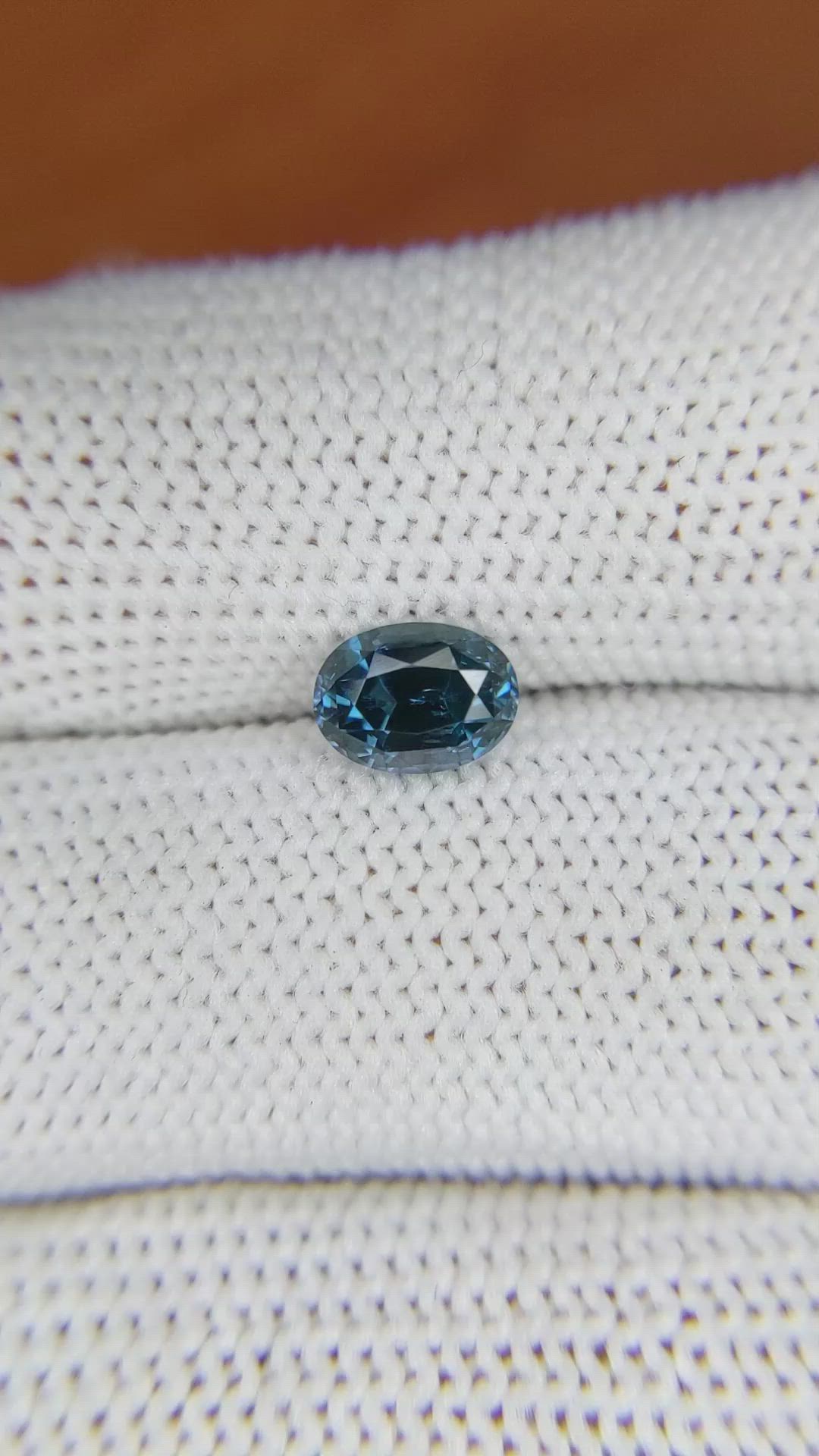1.20 Ct. Spinel from Ceylon (Sri Lanka) Size Video