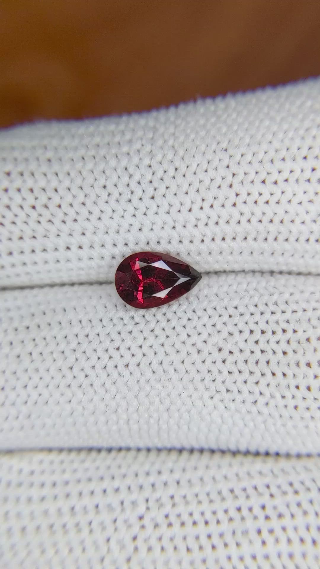 1.11 Ct. Rhodolite Garnet from Ceylon (Sri Lanka) Size Video