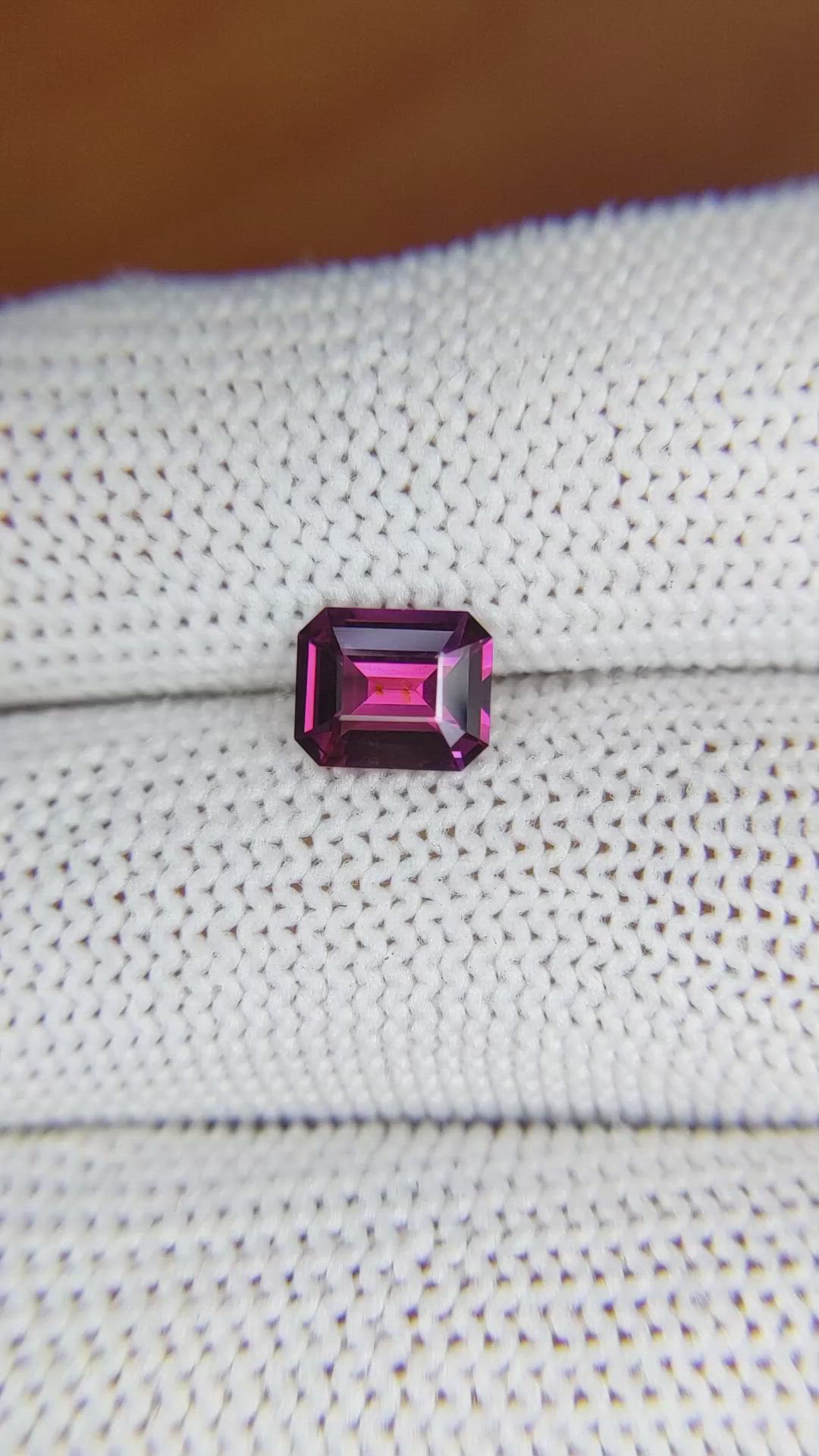 1.32 Ct. Rhodolite Garnet from Ceylon (Sri Lanka) Size Video