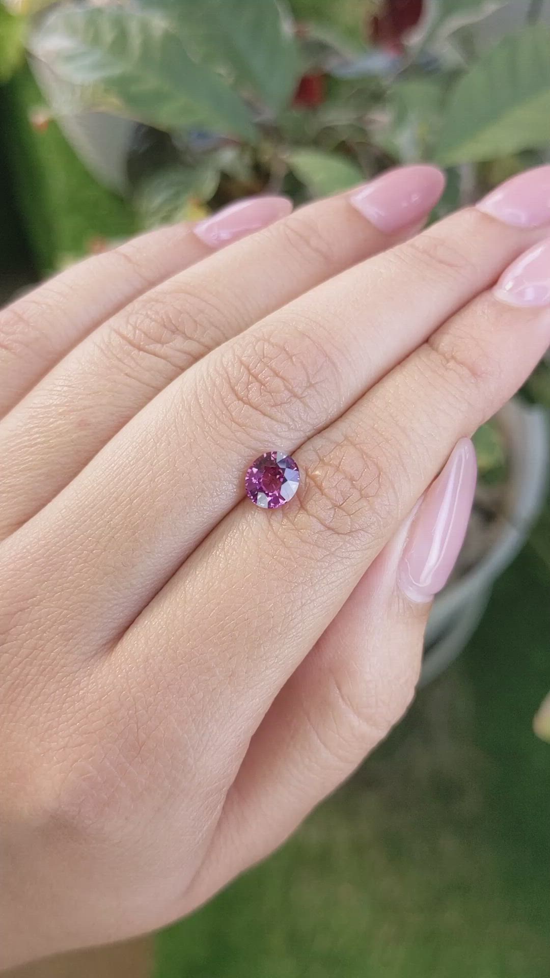 1.29 Ct. Rhodolite Garnet from Ceylon (Sri Lanka) Size Video