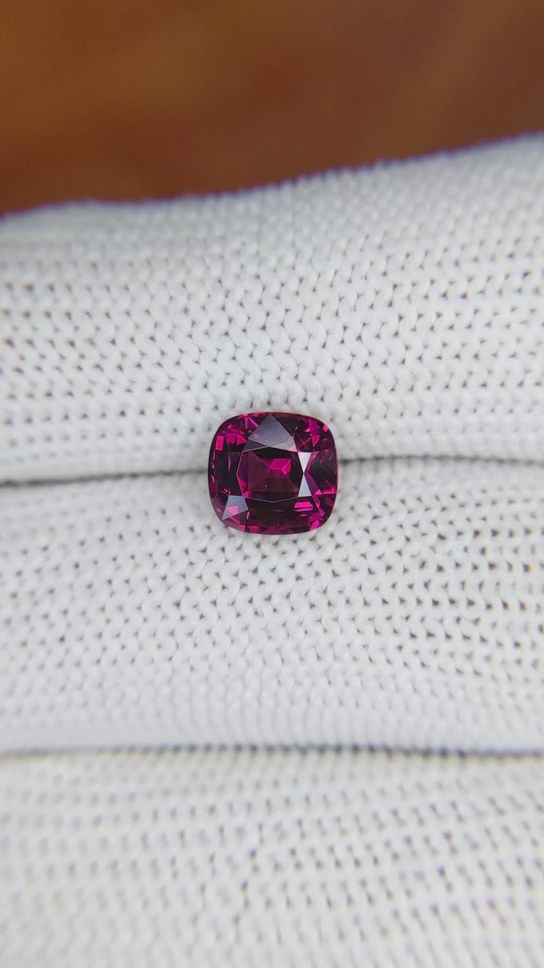 2.41 Ct. Rhodolite Garnet from Ceylon (Sri Lanka) Size Video