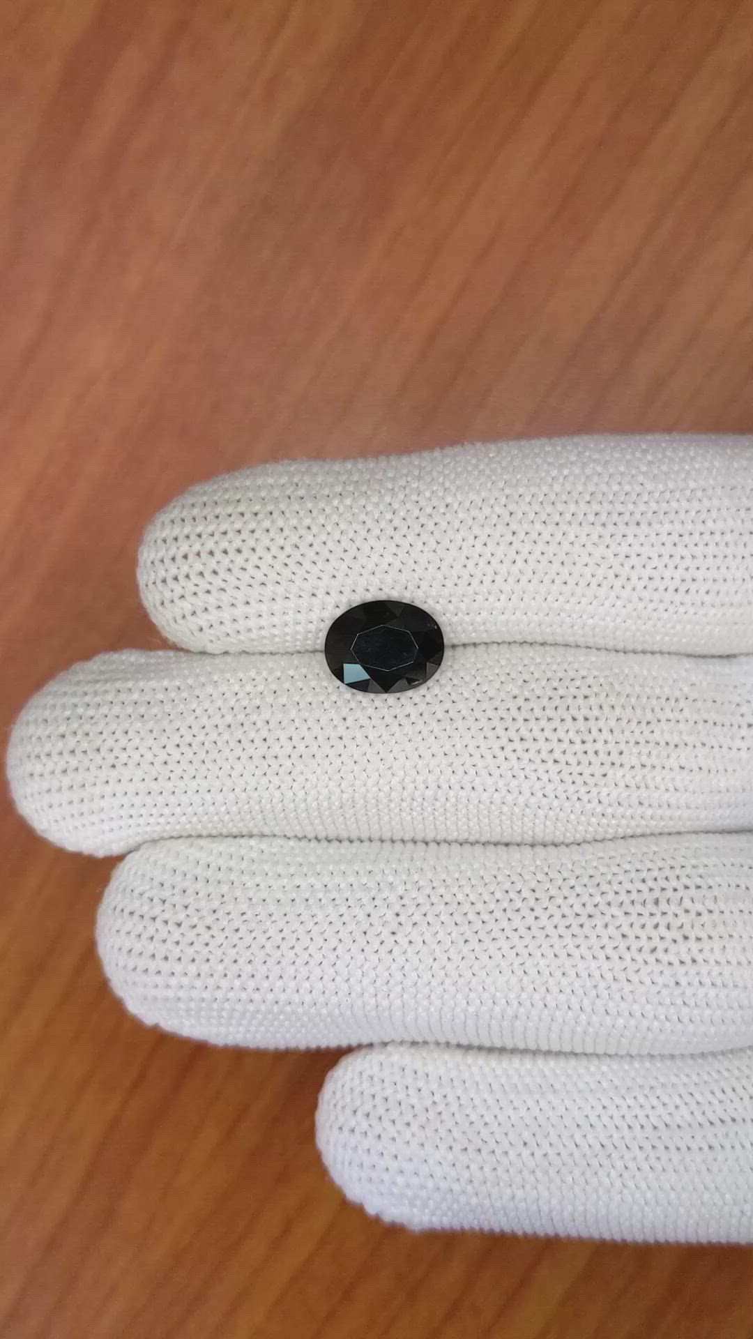 3.26 Ct. Spinel from Ceylon (Sri Lanka) Size Video