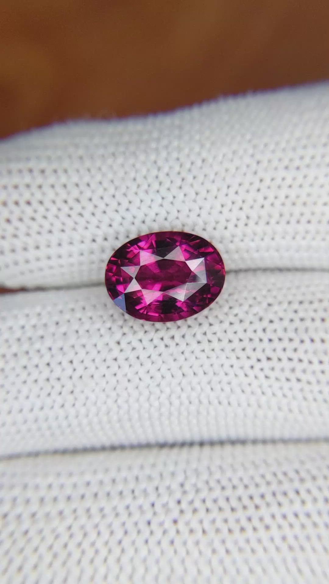 5.27 Ct. Garnet from Ceylon (Sri Lanka) Size Video