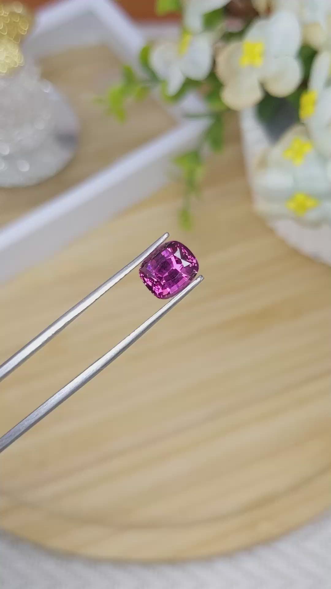 2.88 Ct. Garnet from Ceylon (Sri Lanka) Size Video