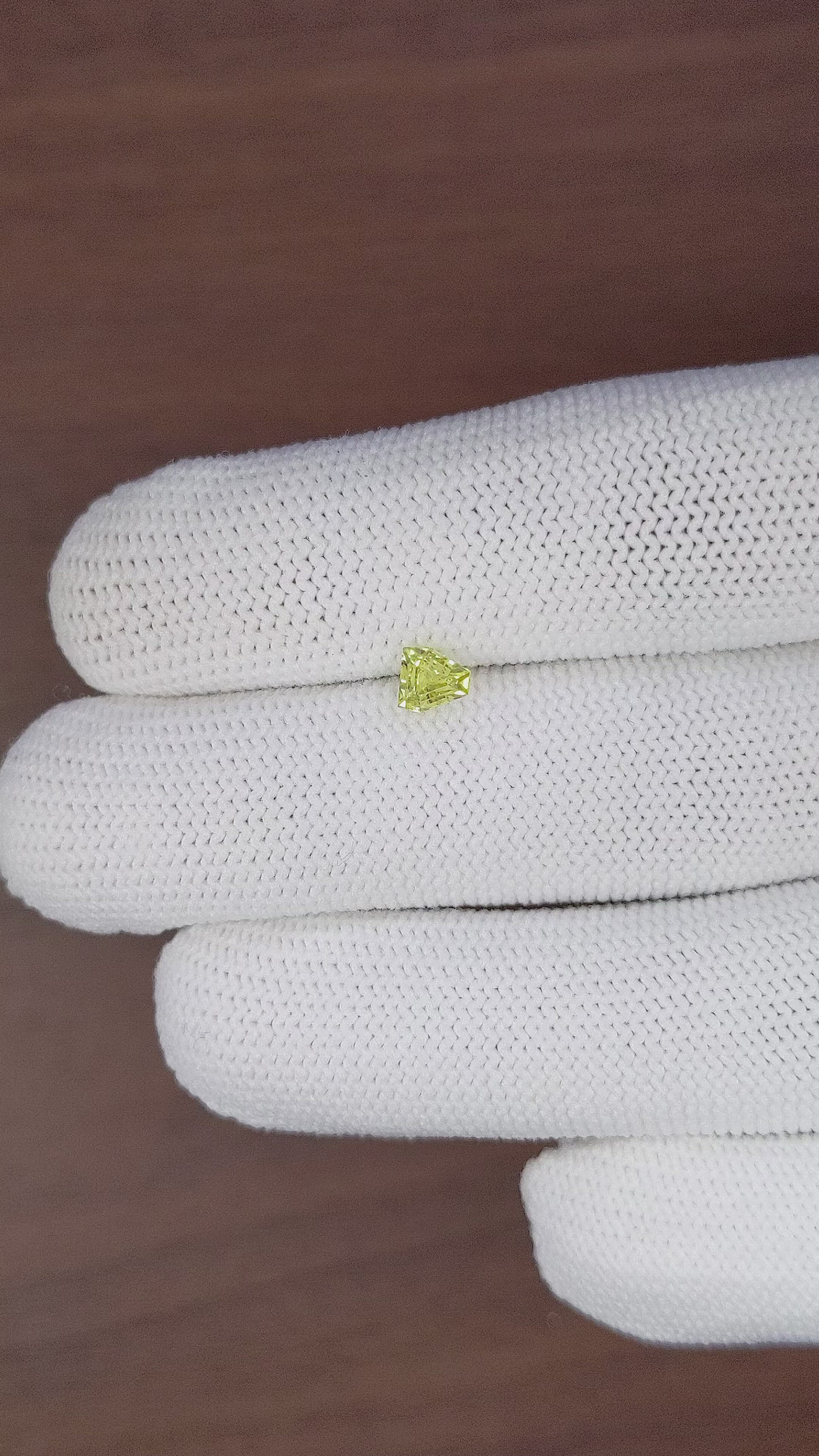 0.52 Ct. Chrysoberyl from Tanzania Size Video