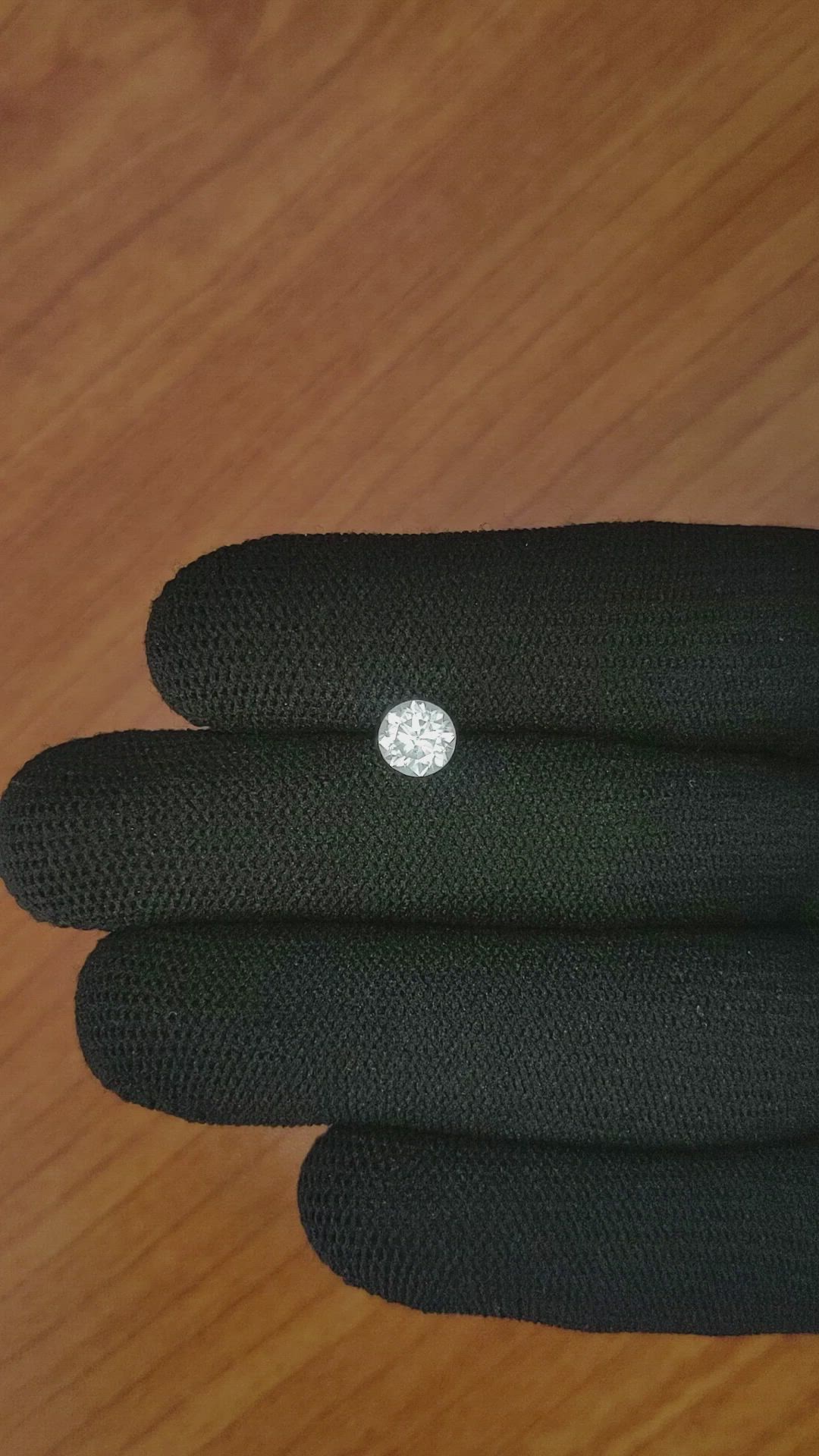 1.26 Ct. Zircon from Ceylon (Sri Lanka) Size Video