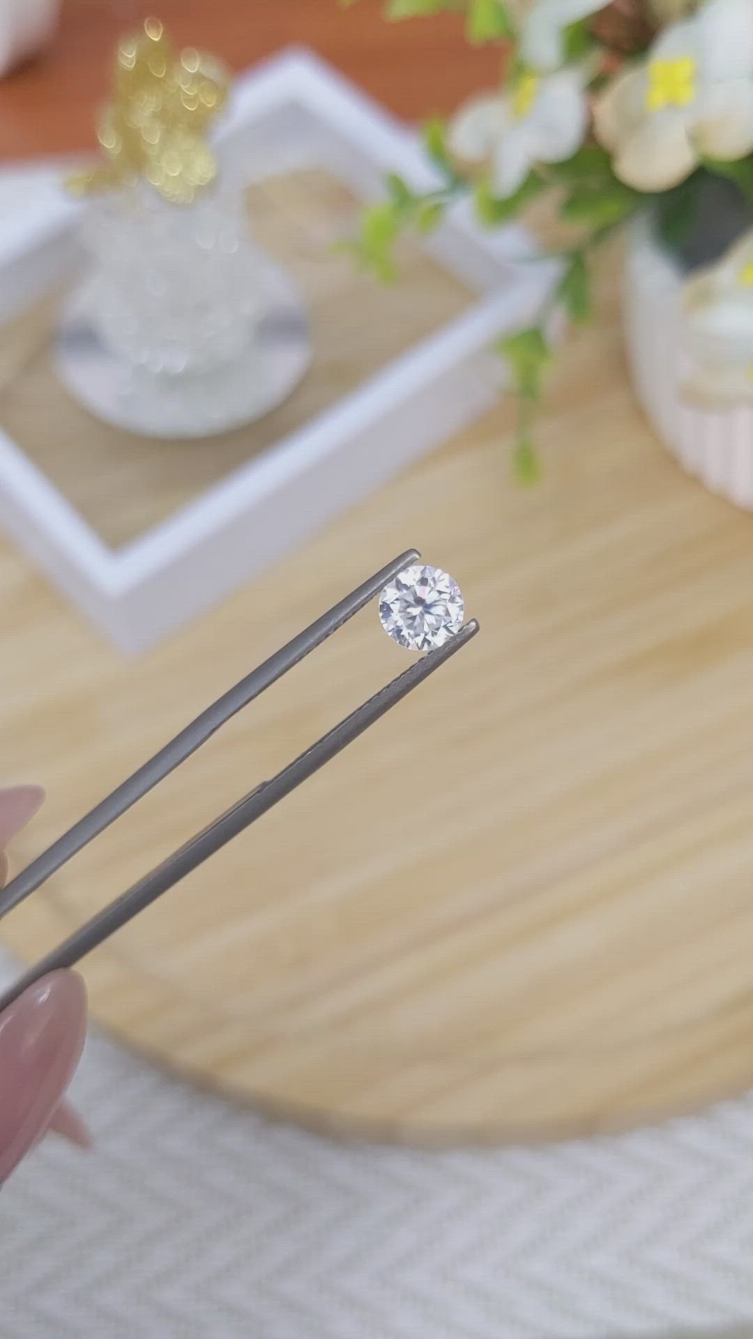 1.23 Ct. Zircon from Ceylon (Sri Lanka) Size Video