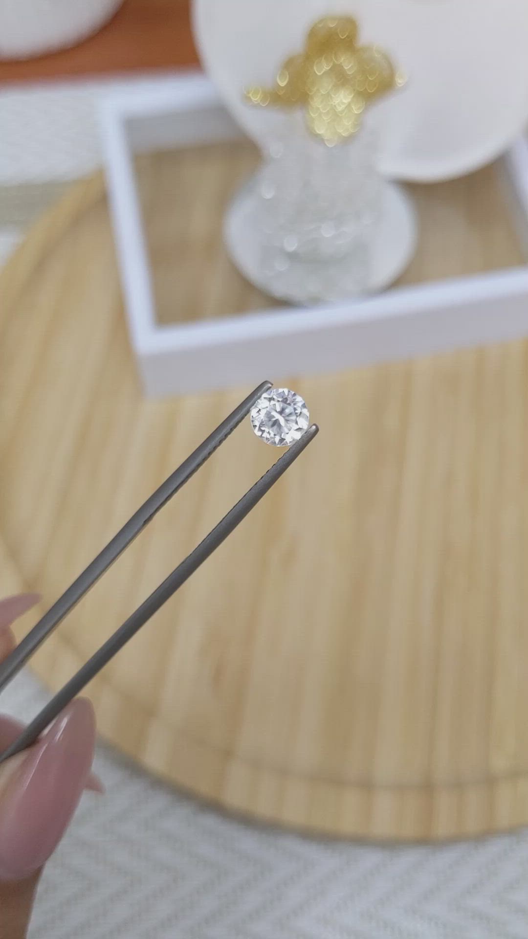 1.21 Ct. Zircon from Ceylon (Sri Lanka) Size Video