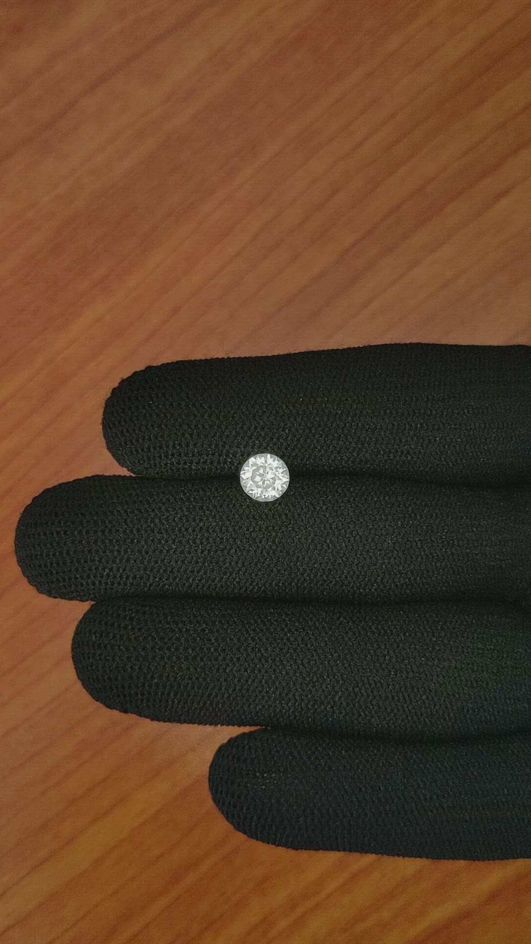 1.37 Ct. Zircon from Ceylon (Sri Lanka) Size Video