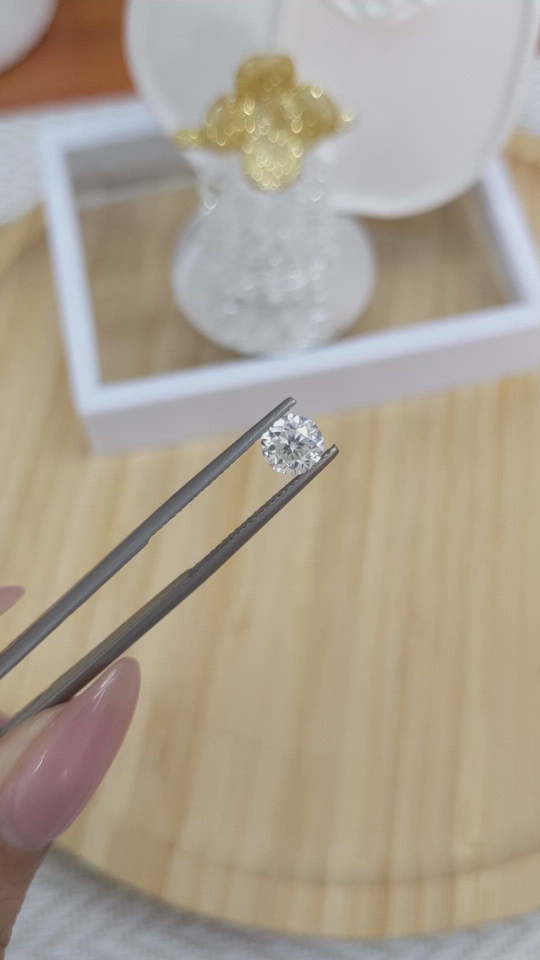 1.37 Ct. Zircon from Ceylon (Sri Lanka) Size Video