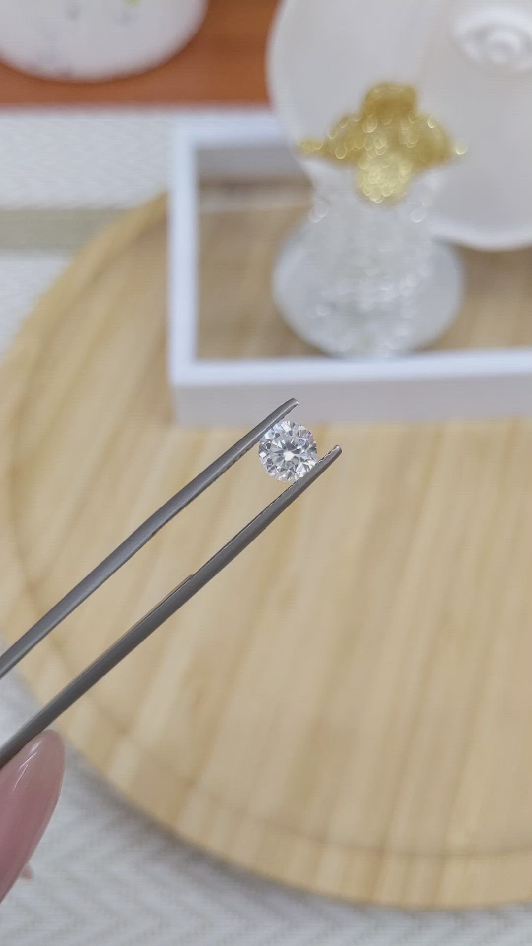 1.26 Ct. Zircon from Ceylon (Sri Lanka) Size Video