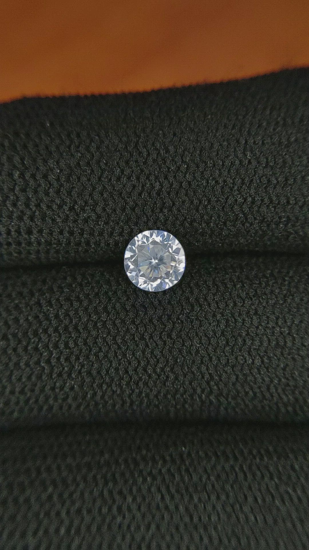 1.29 Ct. Zircon from Ceylon (Sri Lanka) Size Video