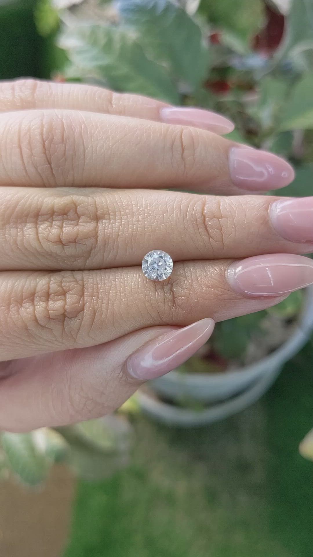 1.29 Ct. Zircon from Ceylon (Sri Lanka) Size Video