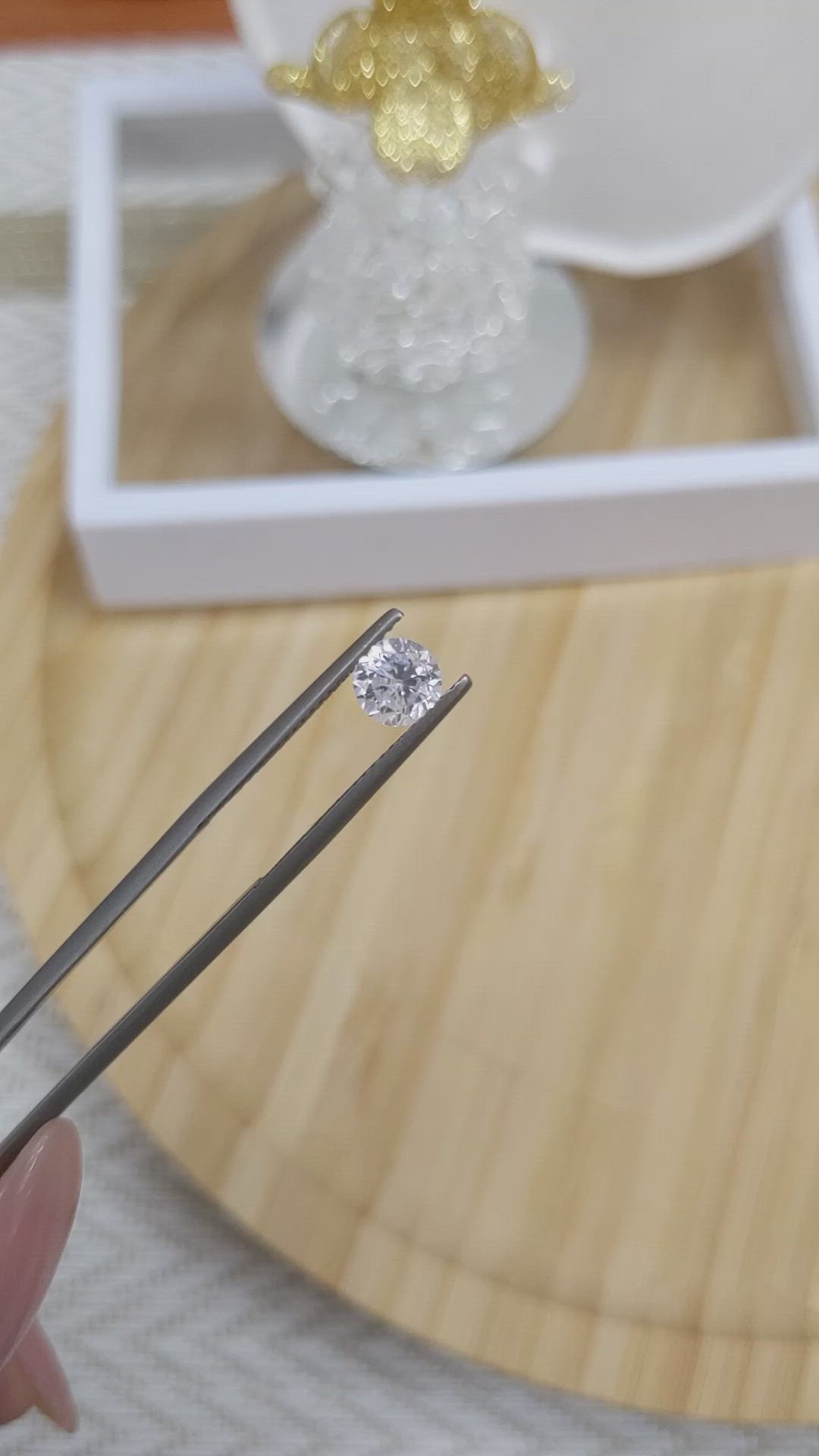 1.25 Ct. Zircon from Ceylon (Sri Lanka) Size Video