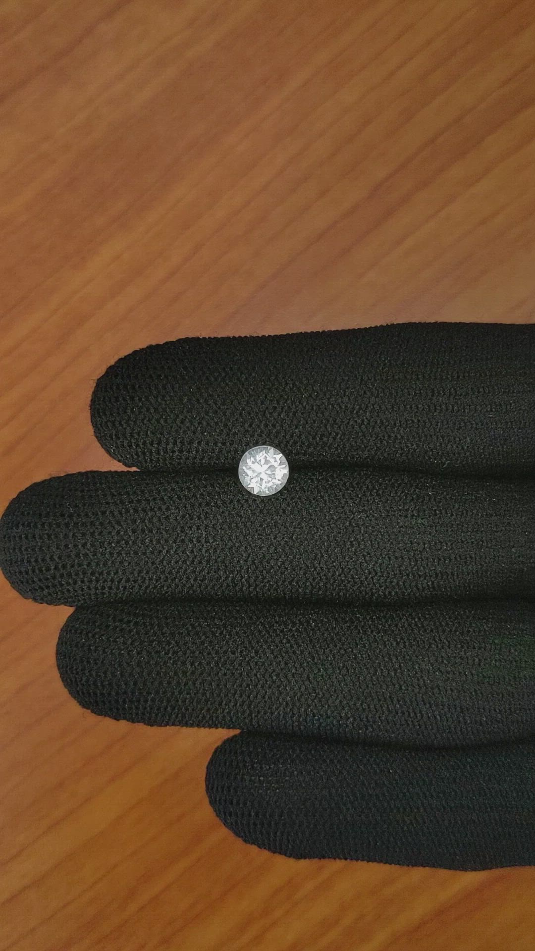 1.21 Ct. Zircon from Ceylon (Sri Lanka) Size Video