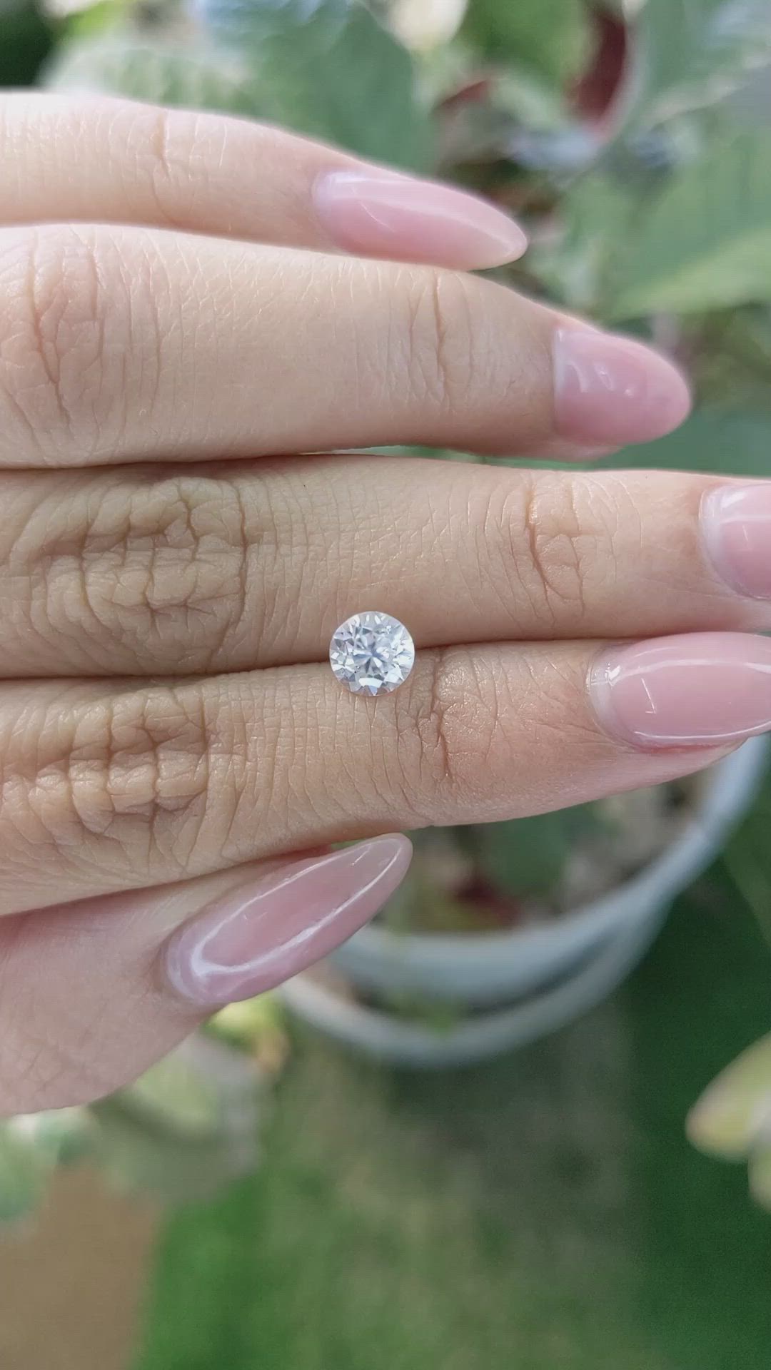 1.21 Ct. Zircon from Ceylon (Sri Lanka) Size Video