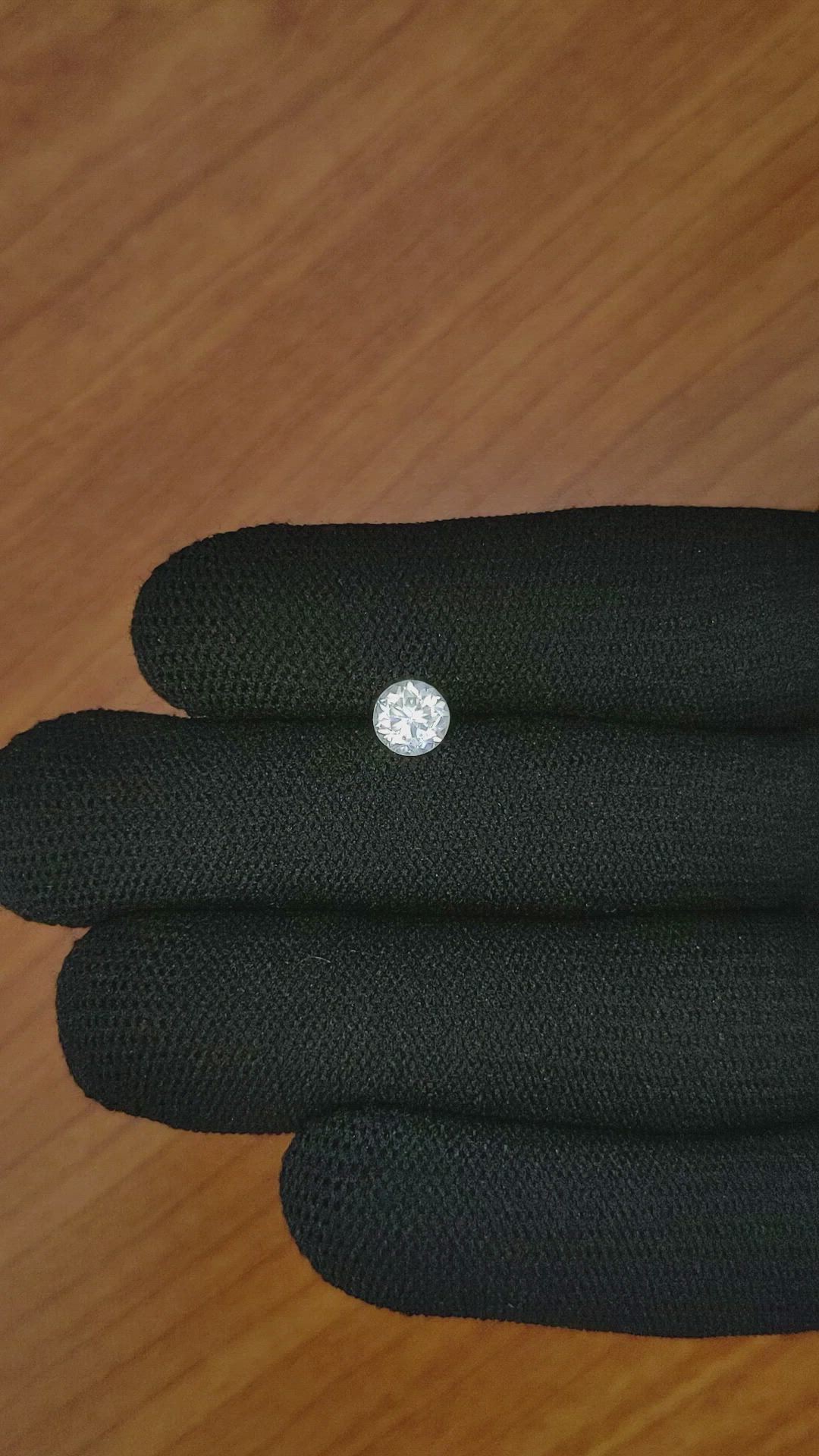 1.25 Ct. Zircon from Ceylon (Sri Lanka) Size Video