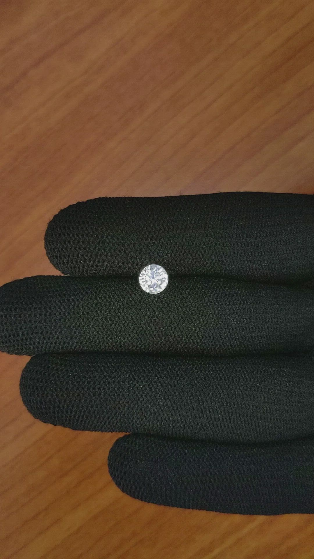 1.07 Ct. Zircon from Ceylon (Sri Lanka) Size Video