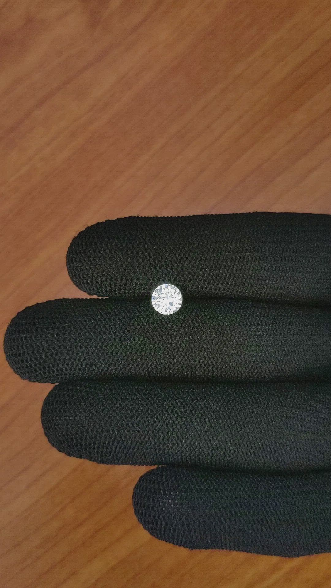 1.17 Ct. Zircon from Ceylon (Sri Lanka) Size Video