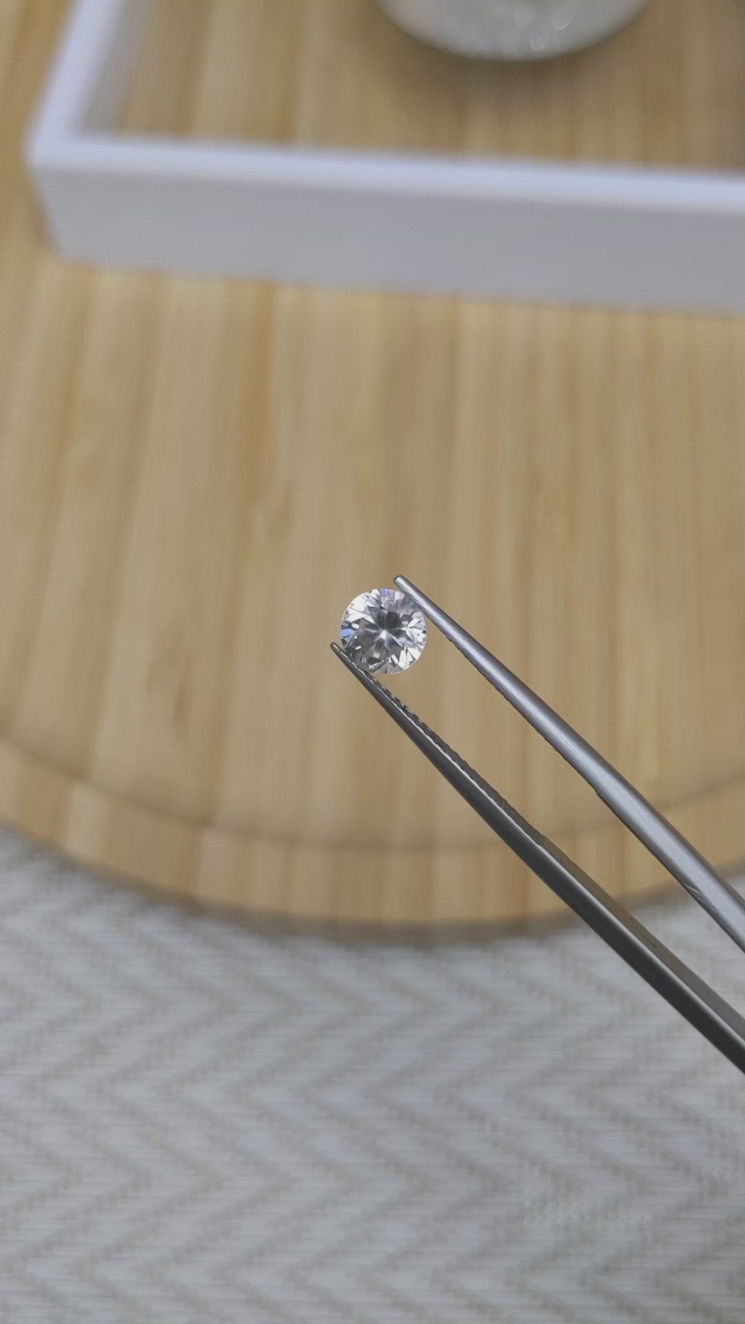 1.14 Ct. Zircon from Ceylon (Sri Lanka) Size Video