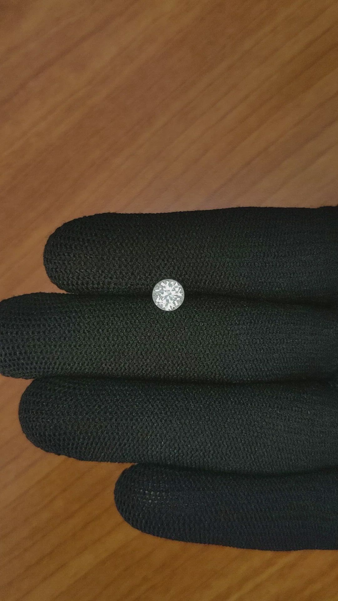 1.14 Ct. Zircon from Ceylon (Sri Lanka) Size Video