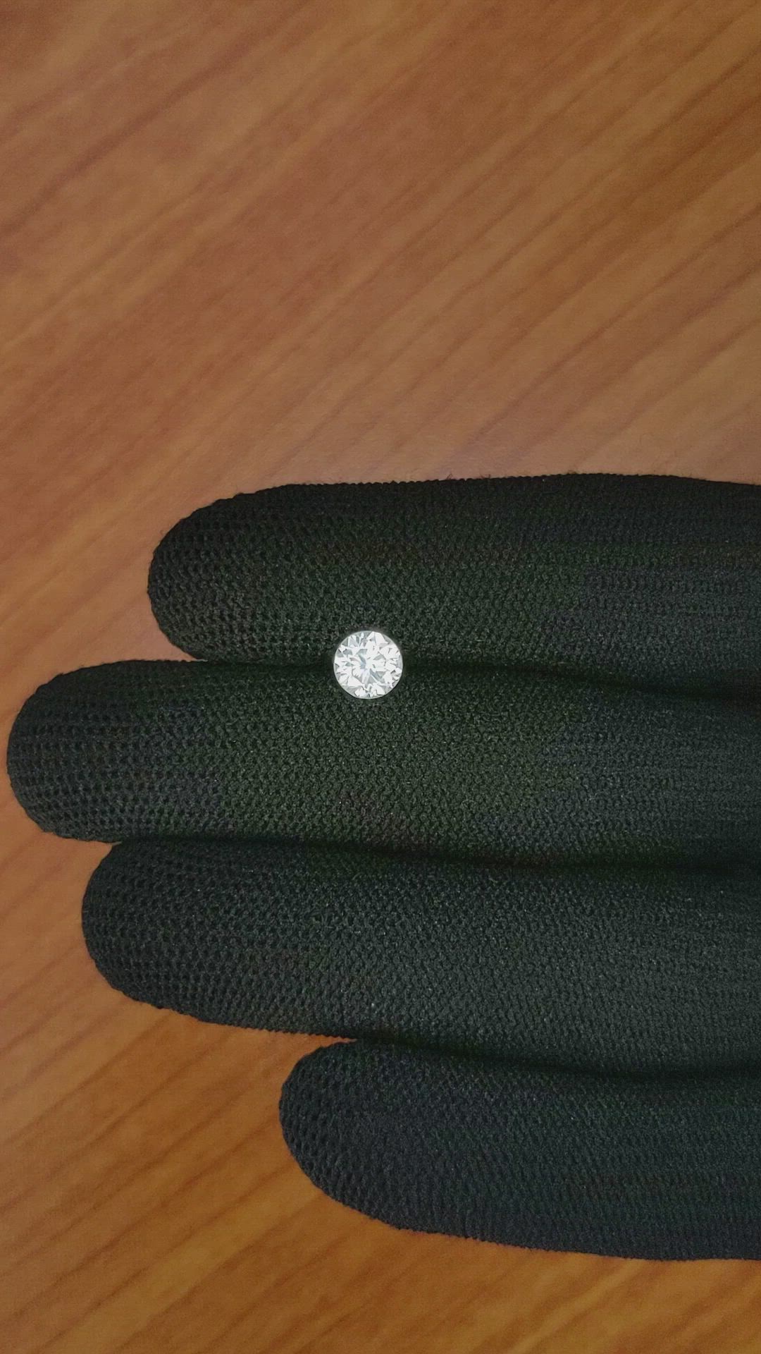 1.17 Ct. Zircon from Ceylon (Sri Lanka) Size Video