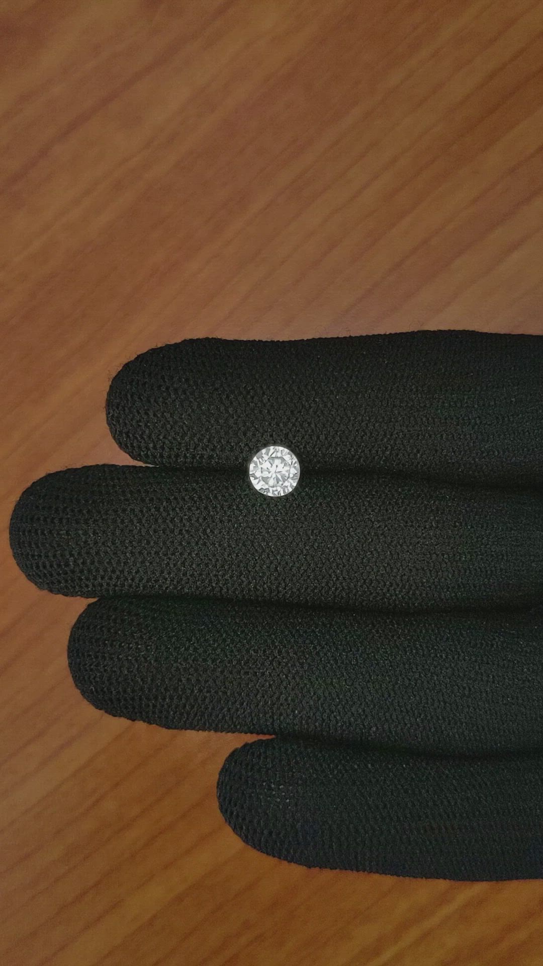 1.14 Ct. Zircon from Ceylon (Sri Lanka) Size Video