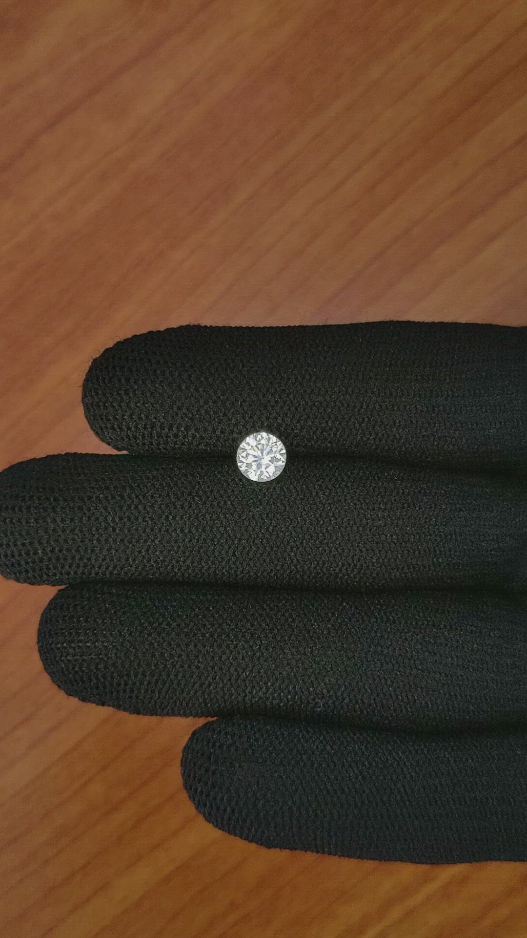 1.12 Ct. Zircon from Ceylon (Sri Lanka) Size Video