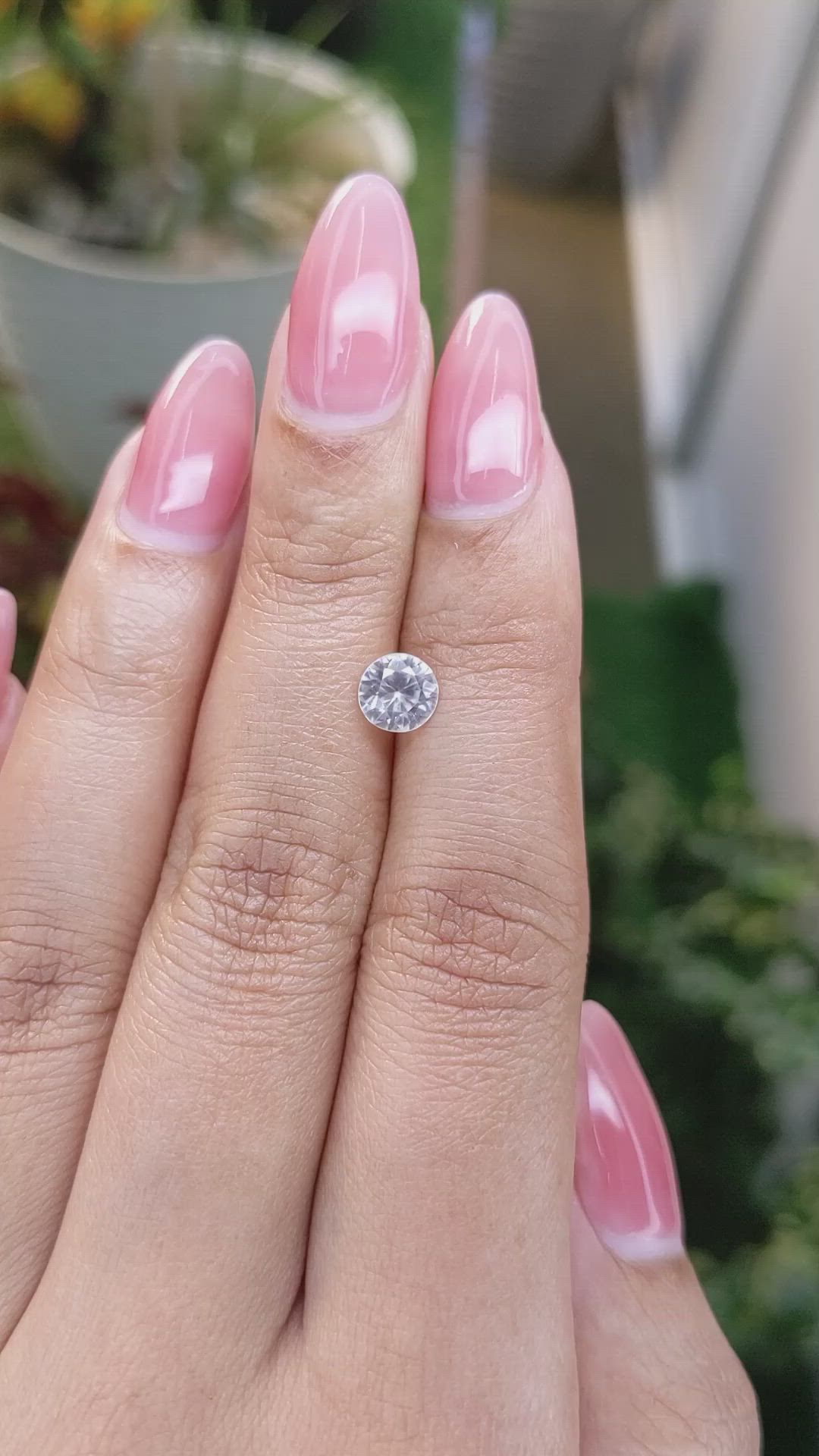 1.09 Ct. Zircon from Ceylon (Sri Lanka) Size Video