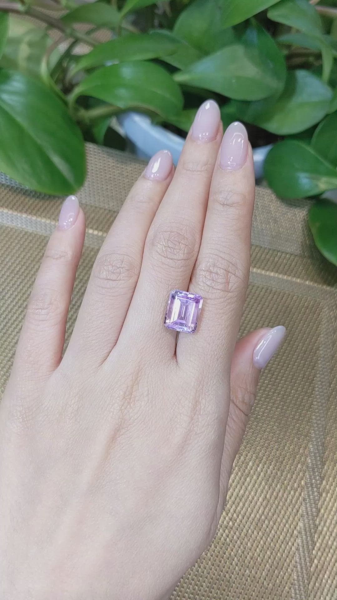 7.12 Ct. Fluorite from China Size Video