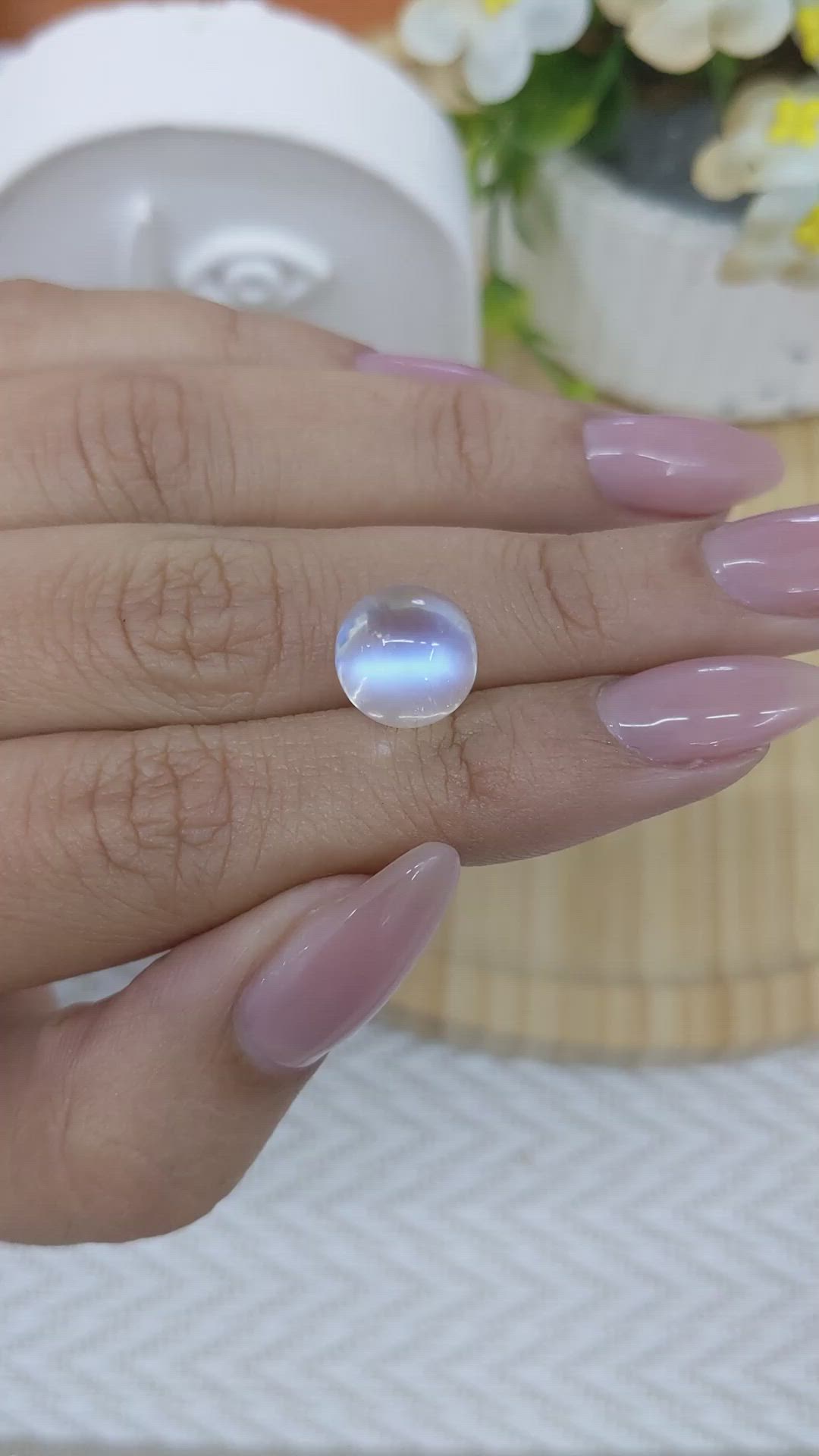5.32 Ct. Cabochon Moonstone from Ceylon (Sri Lanka) Size Video