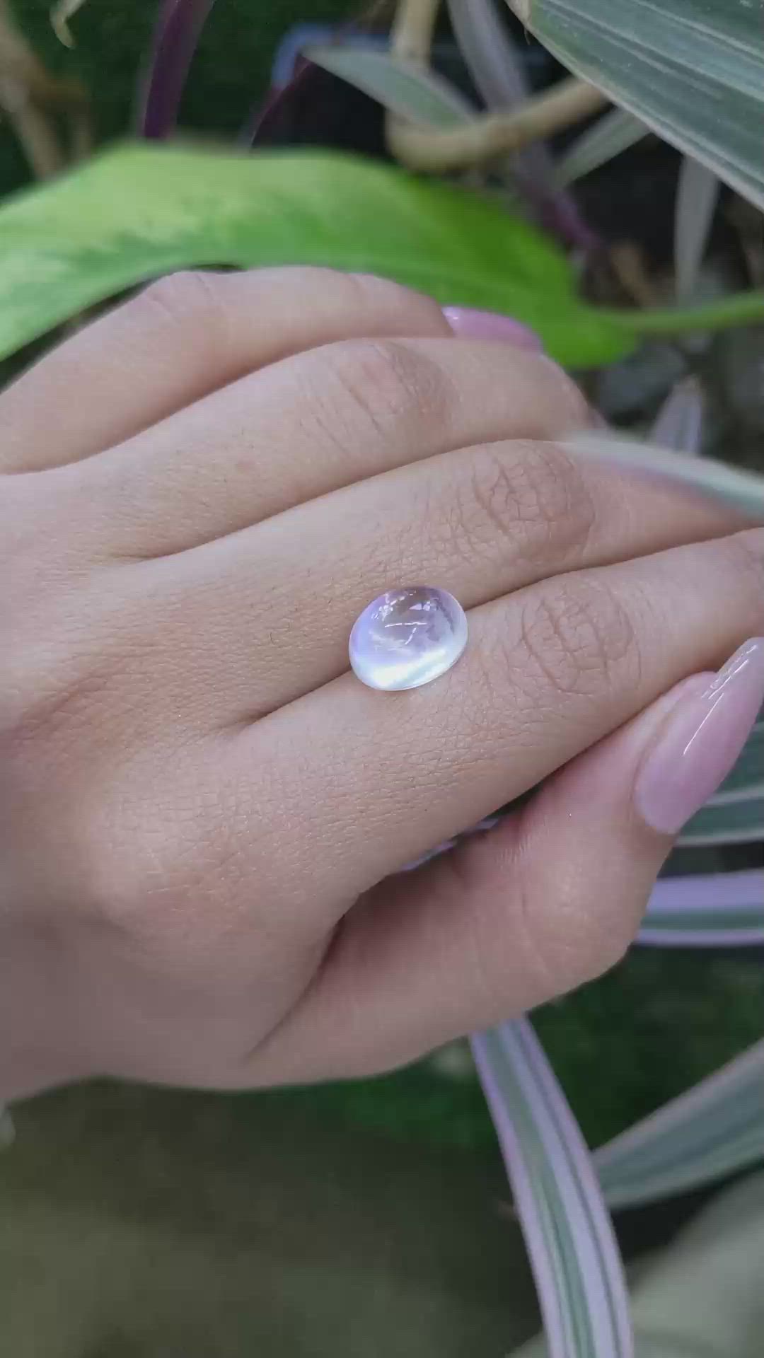 5.20 Ct. Blue Flash Cabochon Moonstone from Ceylon (Sri Lanka) Size Video