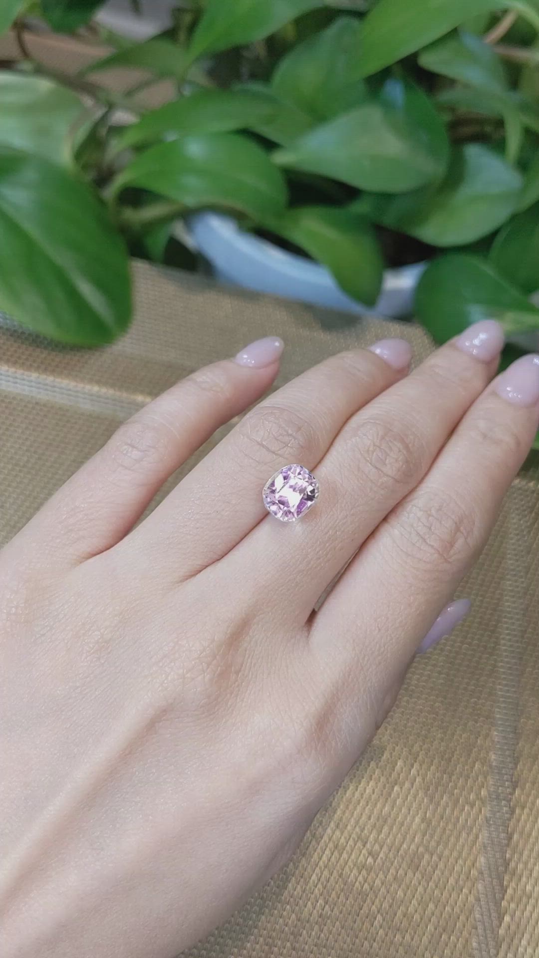 5.01 Ct. Kunzite from Afghanistan Size Video