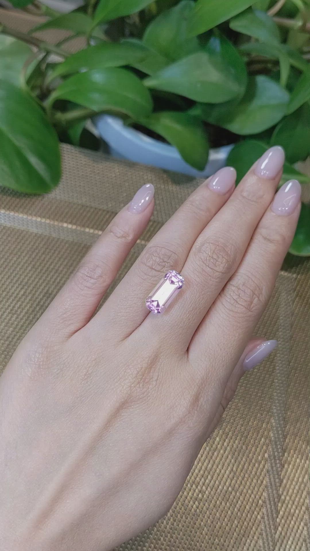 8.71 Ct. Kunzite from Afghanistan Size Video