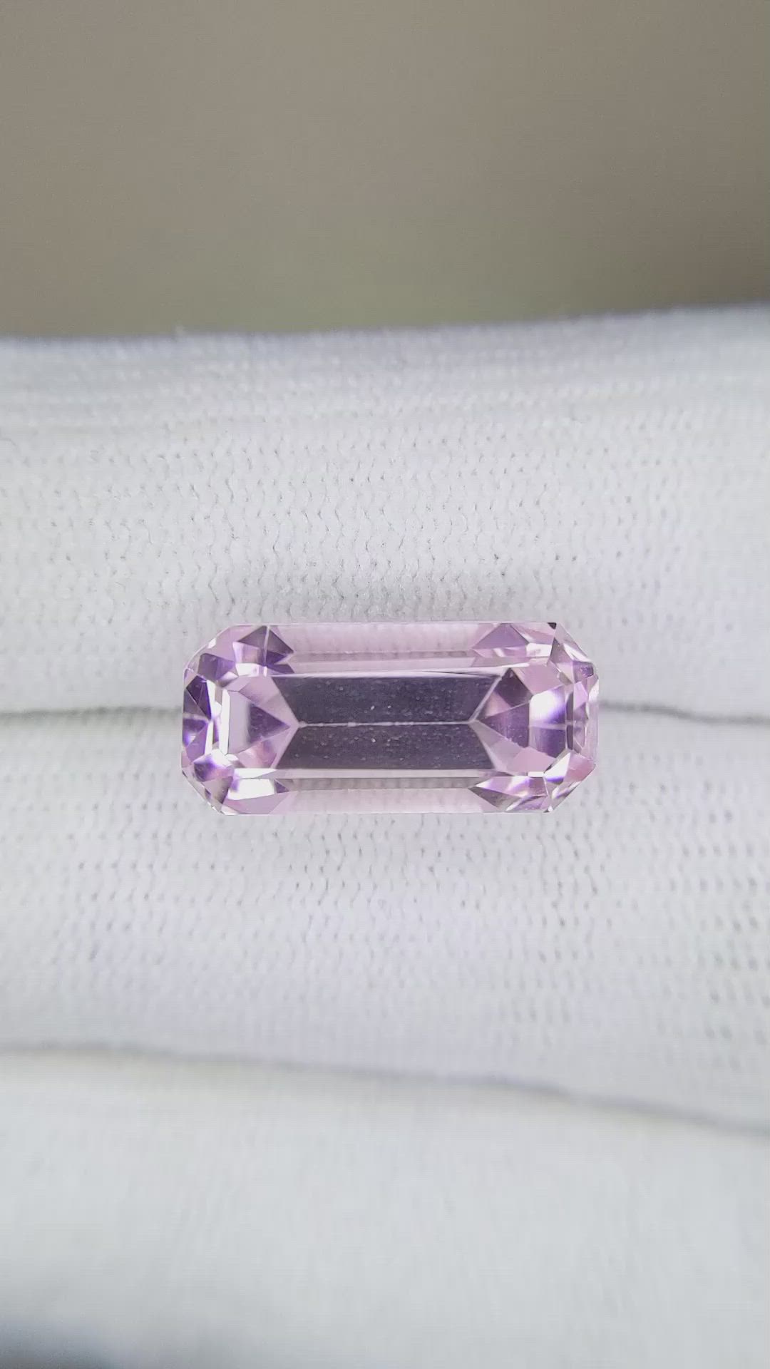 8.71 Ct. Kunzite from Afghanistan Size Video