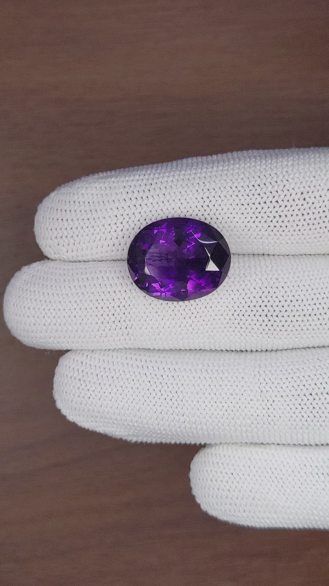 15.70 Ct. Amethyst from Ceylon (Sri Lanka) Size Video
