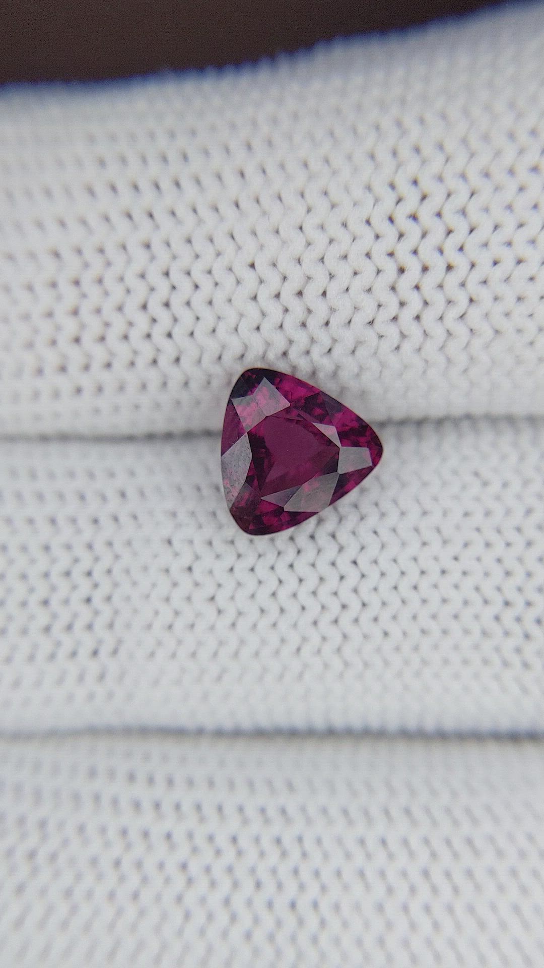 1.91 Ct. Spinel from Ceylon (Sri Lanka) Size Video