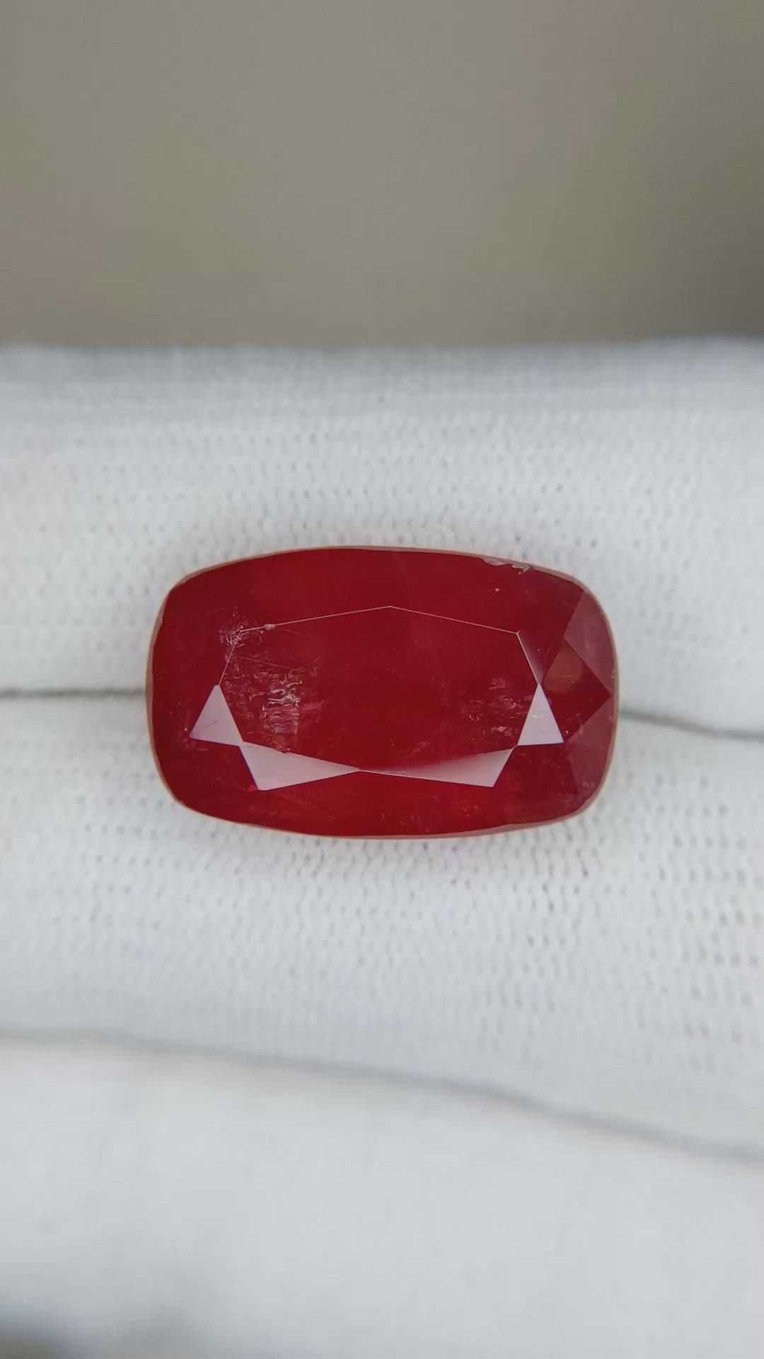 15.19 Ct. Rhodonite from Brazil Size Video