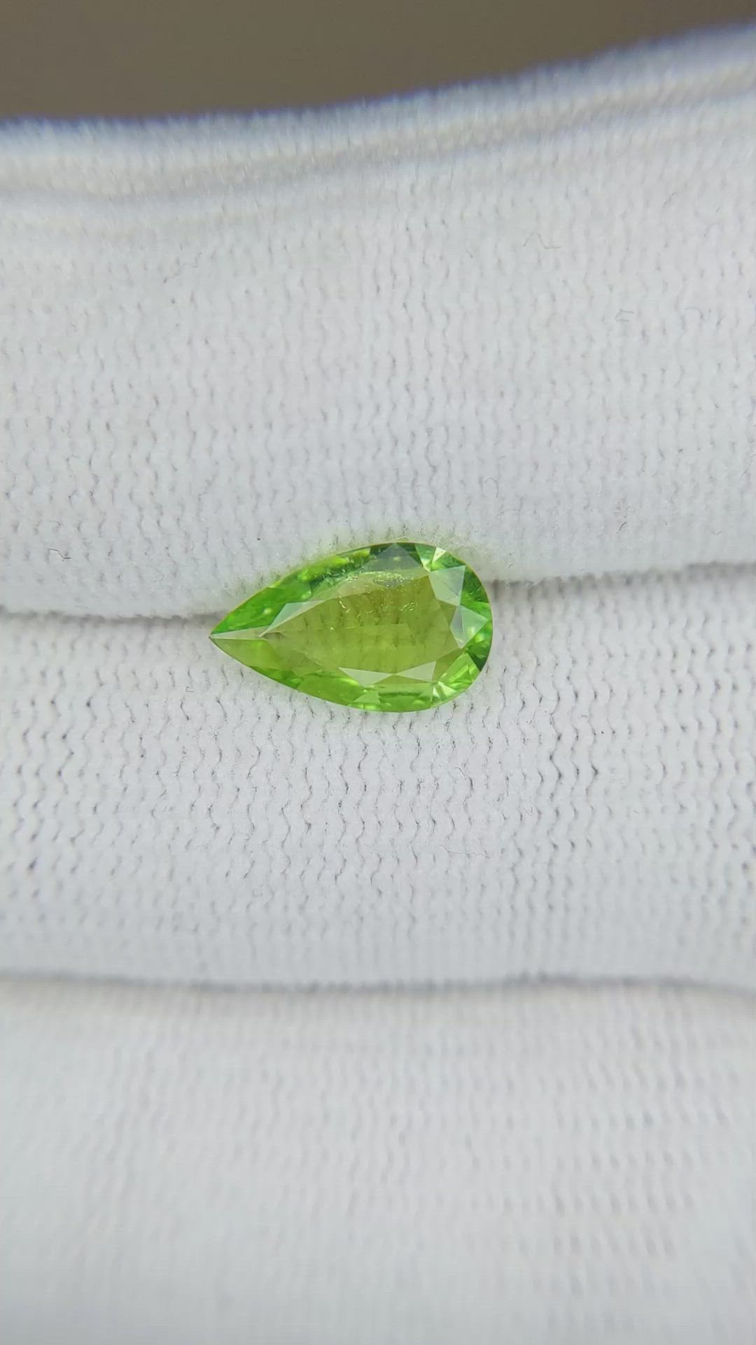 1.35 Ct. Paraiba Tourmaline from Mozambique Size Video