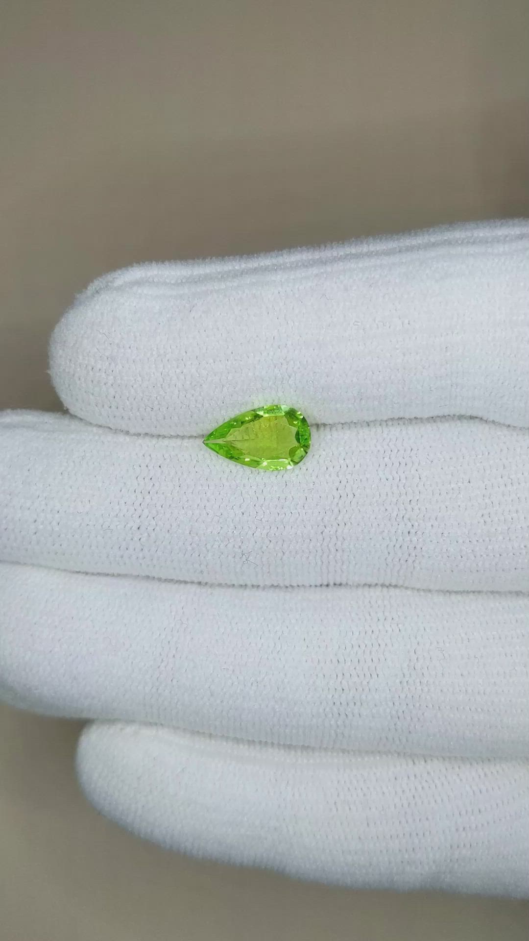 1.35 Ct. Paraiba Tourmaline from Mozambique Size Video