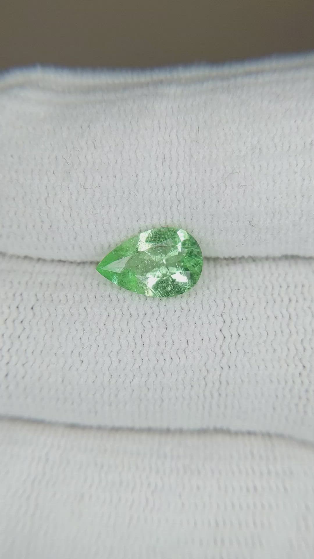 1.29 Ct. Paraiba Tourmaline from Mozambique Size Video