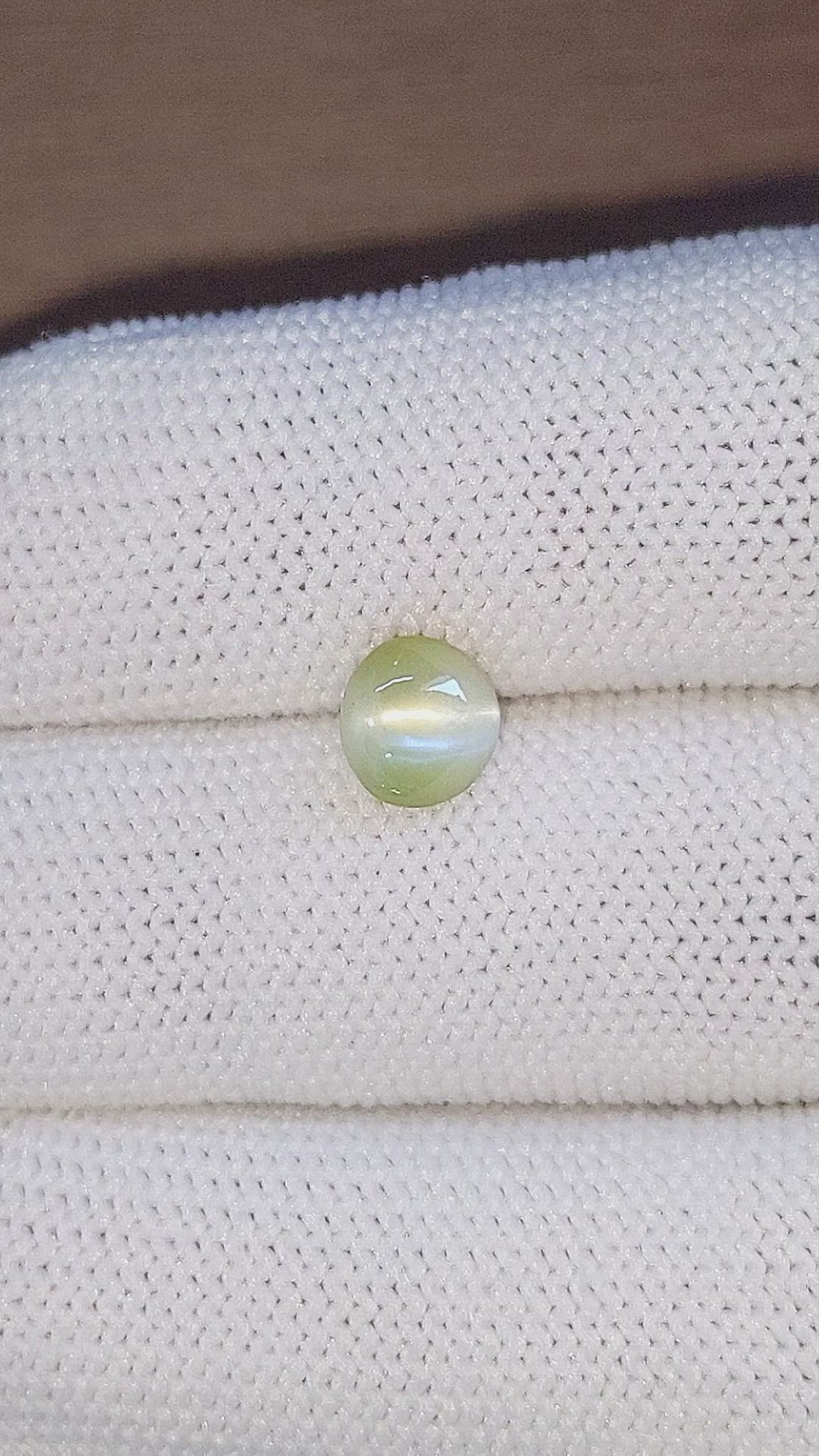 1.72 Ct. Chrysoberyl from Ceylon (Sri Lanka) Size Video