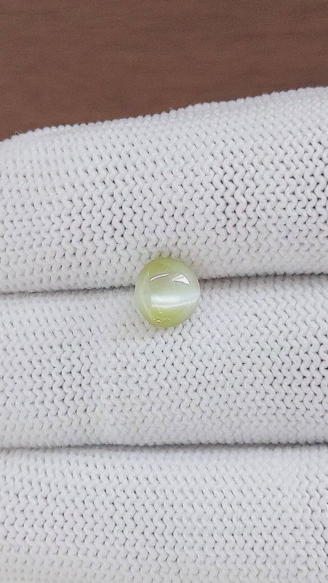 1.72 Ct. Chrysoberyl from Ceylon (Sri Lanka) Size Video