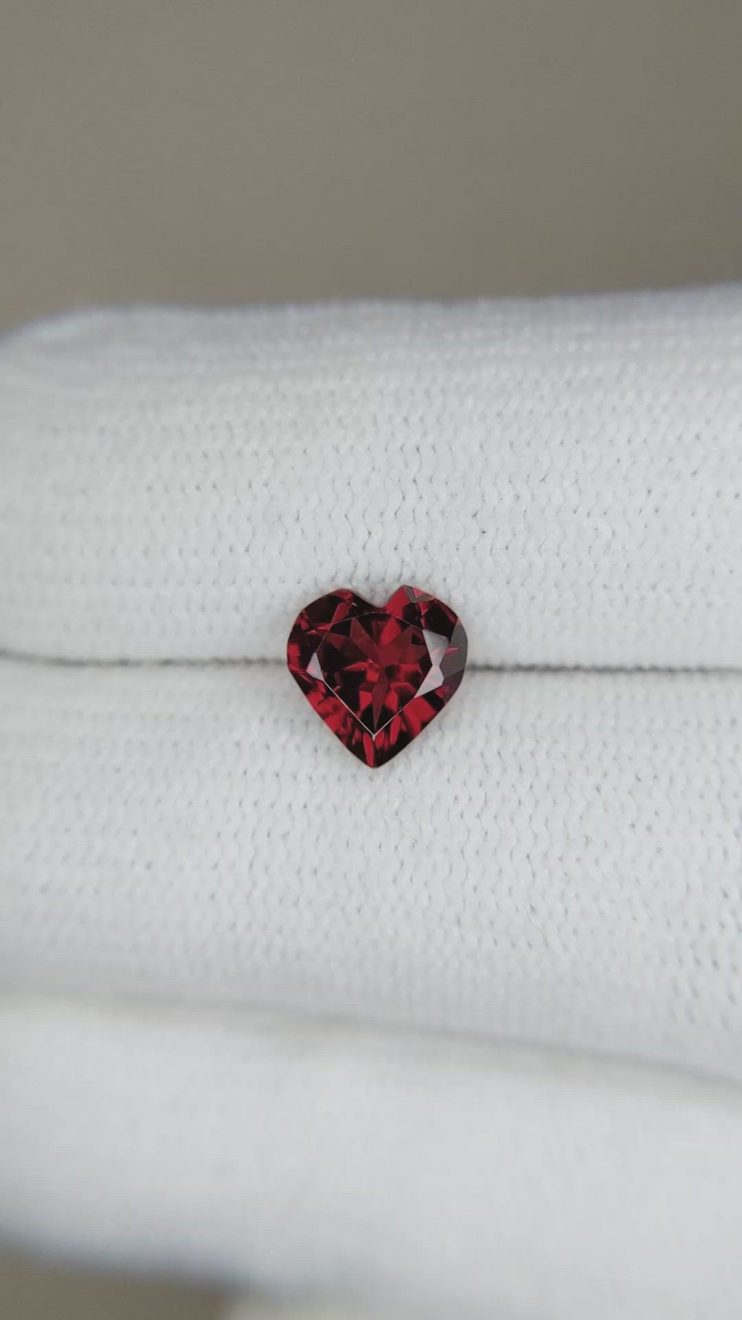 1.23 Ct. Garnet from Ceylon (Sri Lanka) Size Video