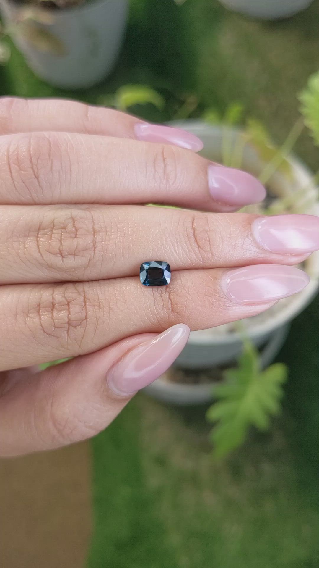 0.84 Ct. Spinel from Ceylon (Sri Lanka) Size Video